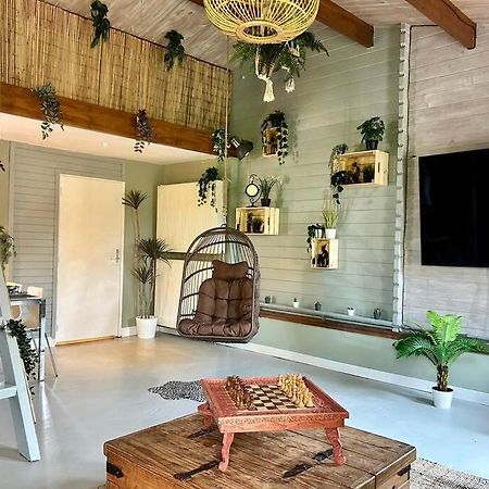 Jungle Style Lodge With Jacuzzi ,Sauna And Garden Near Amsterdam Vijfhuizen Екстериор снимка