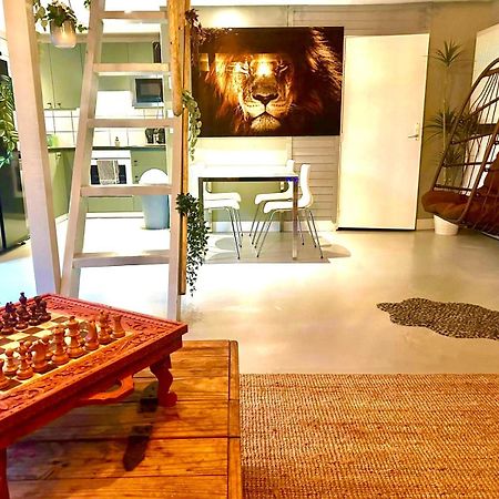 Jungle Style Lodge With Jacuzzi ,Sauna And Garden Near Amsterdam Vijfhuizen Екстериор снимка
